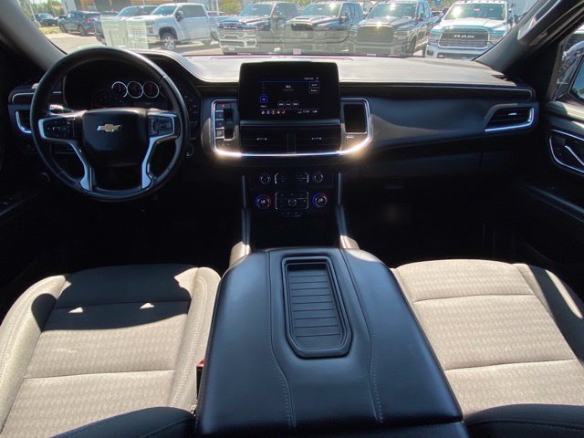 Used 2023 Chevrolet Suburban LS AWD/4WD image 25