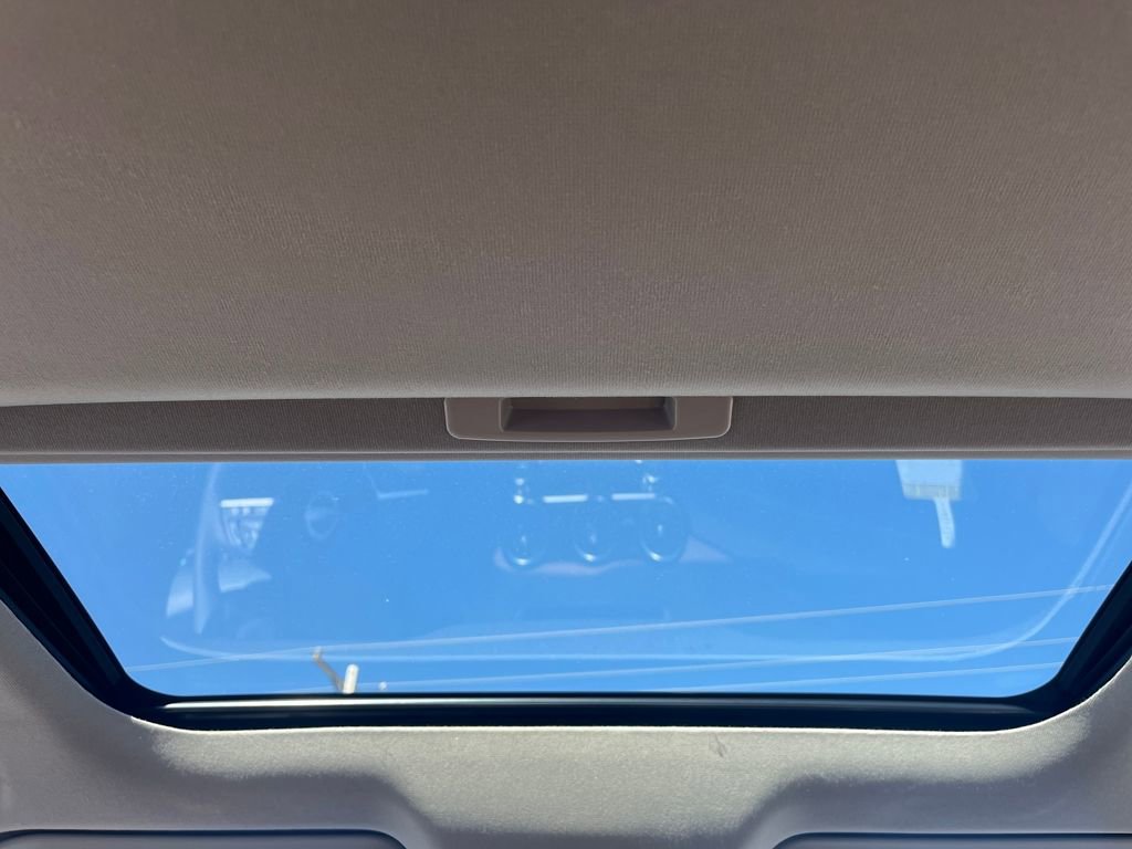 New 2025 Nissan Sentra SV w/ SV Premium Package image 18