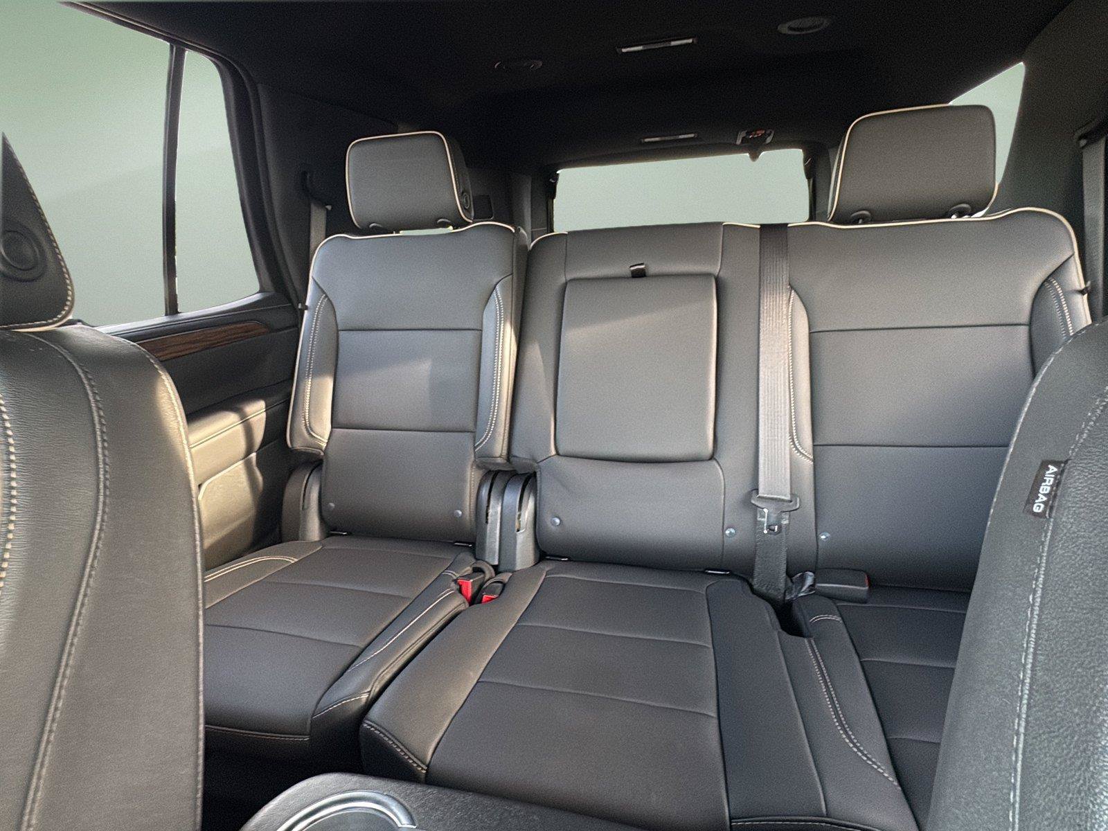 Used 2023 Chevrolet Tahoe Premier AWD/4WD image 33