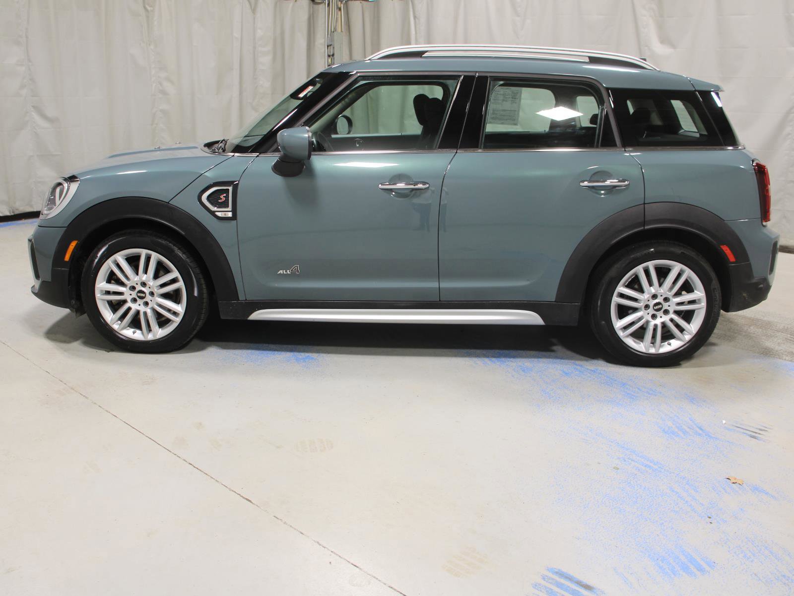 Certified 2023 MINI Cooper Countryman S w/ Signature Upholstery Package image 6