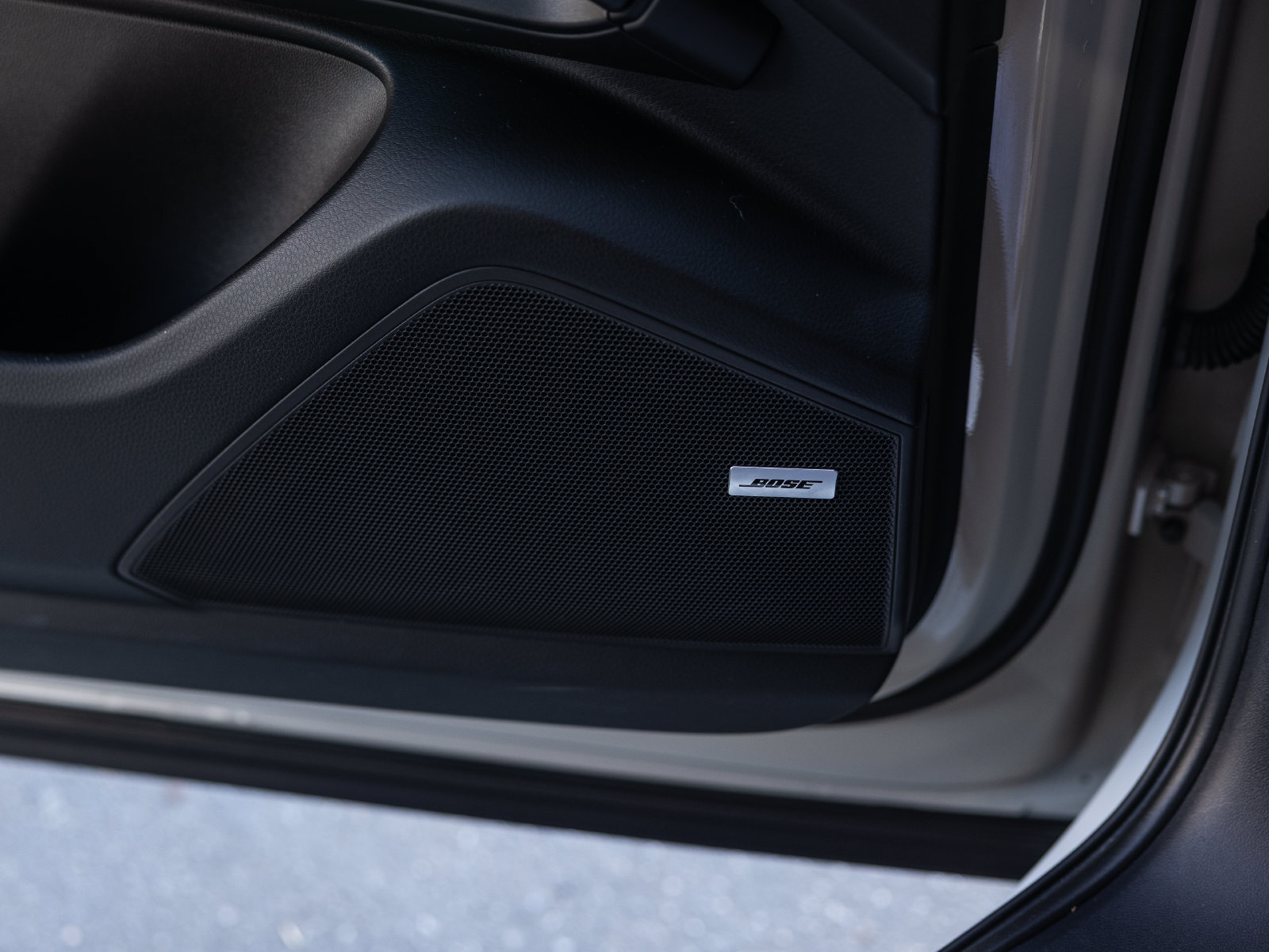 Certified 2024 Porsche Cayenne Coupe AWD/4WD image 48