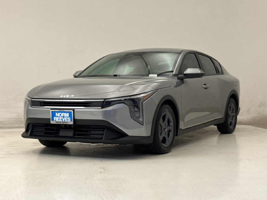 Used 2025 Kia K4 FWD image 2