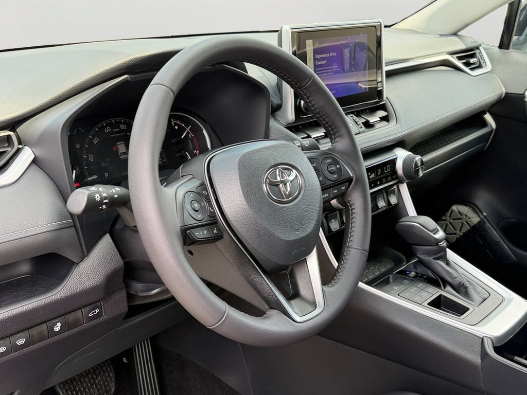 Certified 2025 Toyota RAV4 XLE Premium AWD/4WD image 18