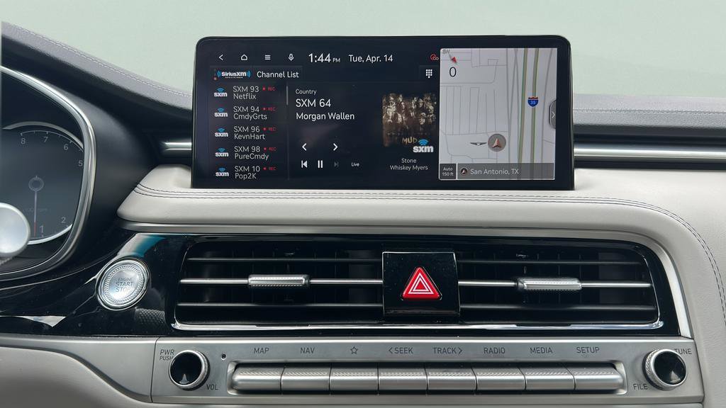 Used 2025 Genesis G70 2.5T image 17