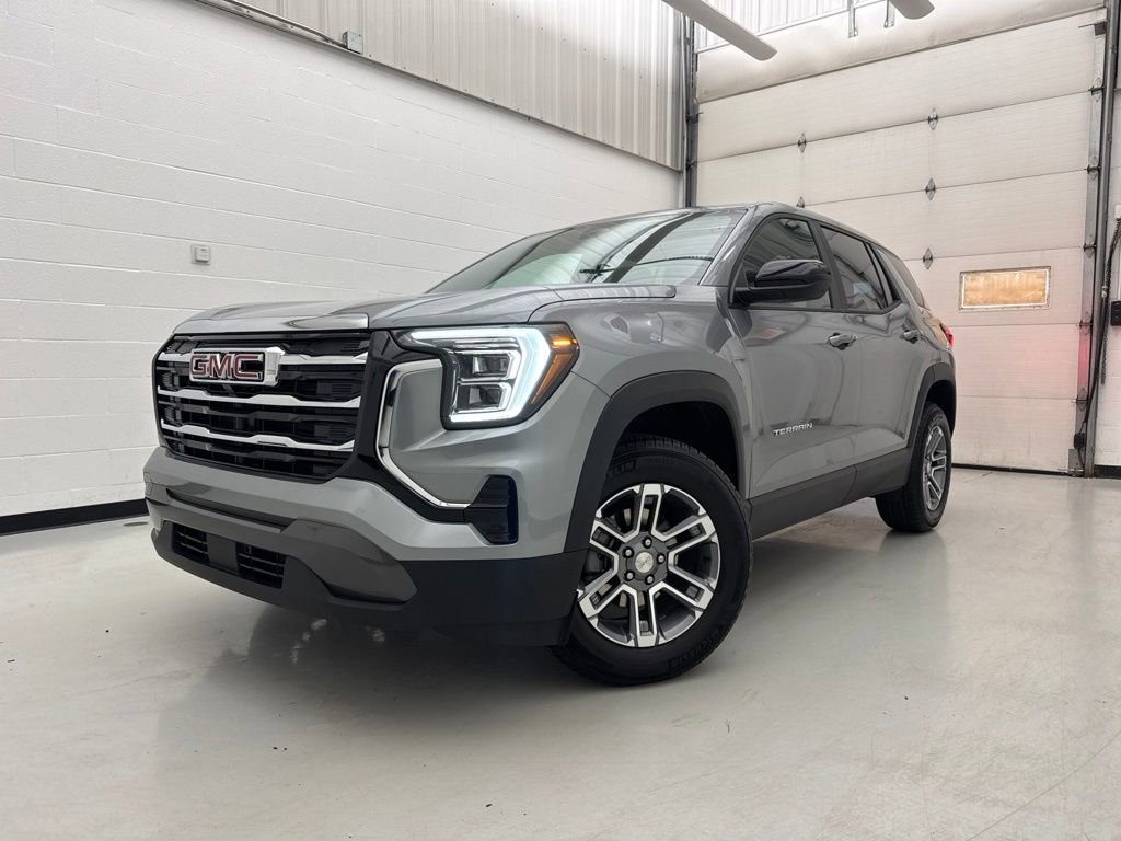 Used 2026 GMC Terrain Elevation w/ LPO, Floor Liner Package AWD/4WD image 3