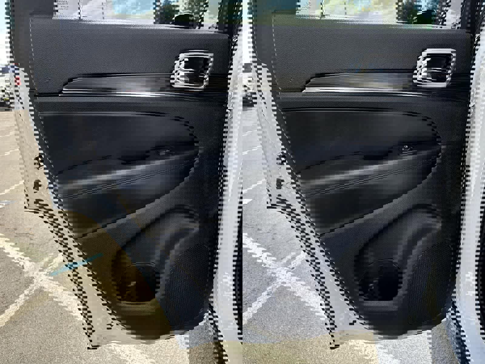 Used 2022 Jeep Grand Cherokee Limited image 26