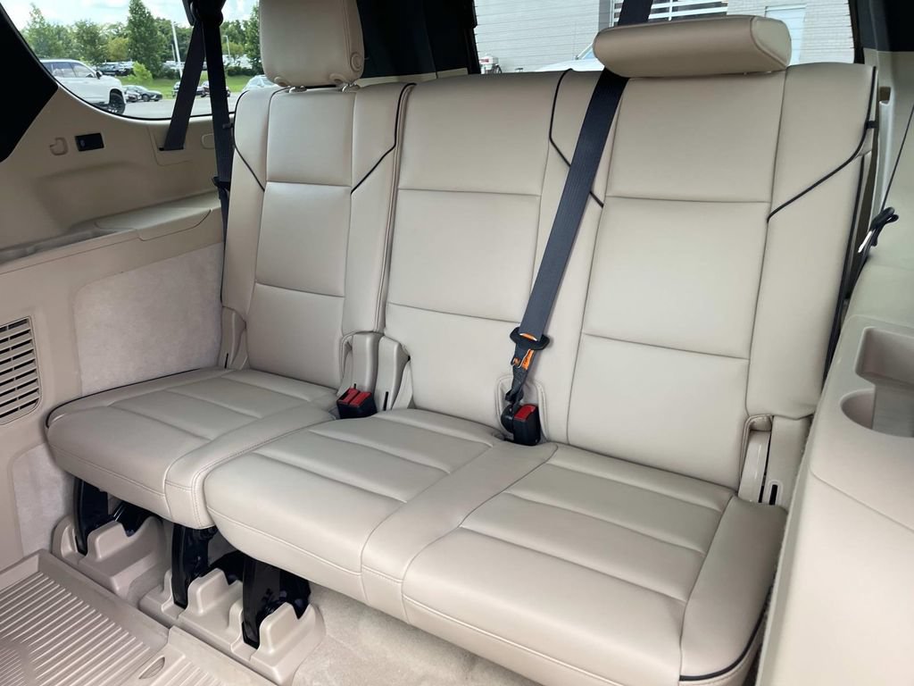 Certified 2024 Cadillac Escalade ESV Premium Luxury AWD/4WD image 22