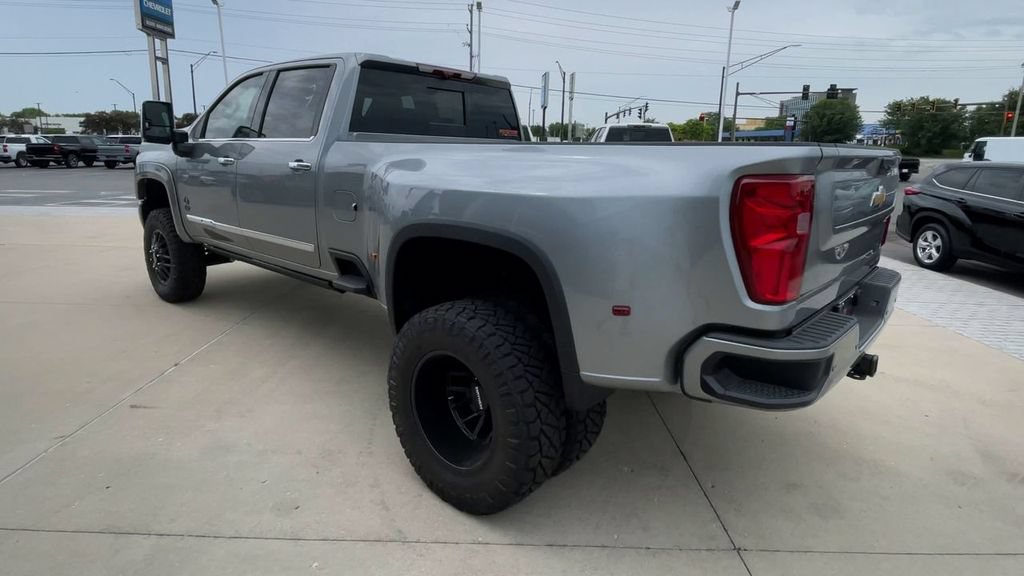 New 2026 Chevrolet Silverado 3500 High Country w/ High Country Premium Package AWD/4WD image 8