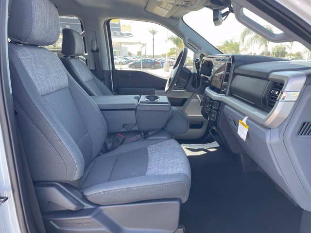 New 2026 Ford F250 XLT w/ XLT Premium Package AWD/4WD image 26
