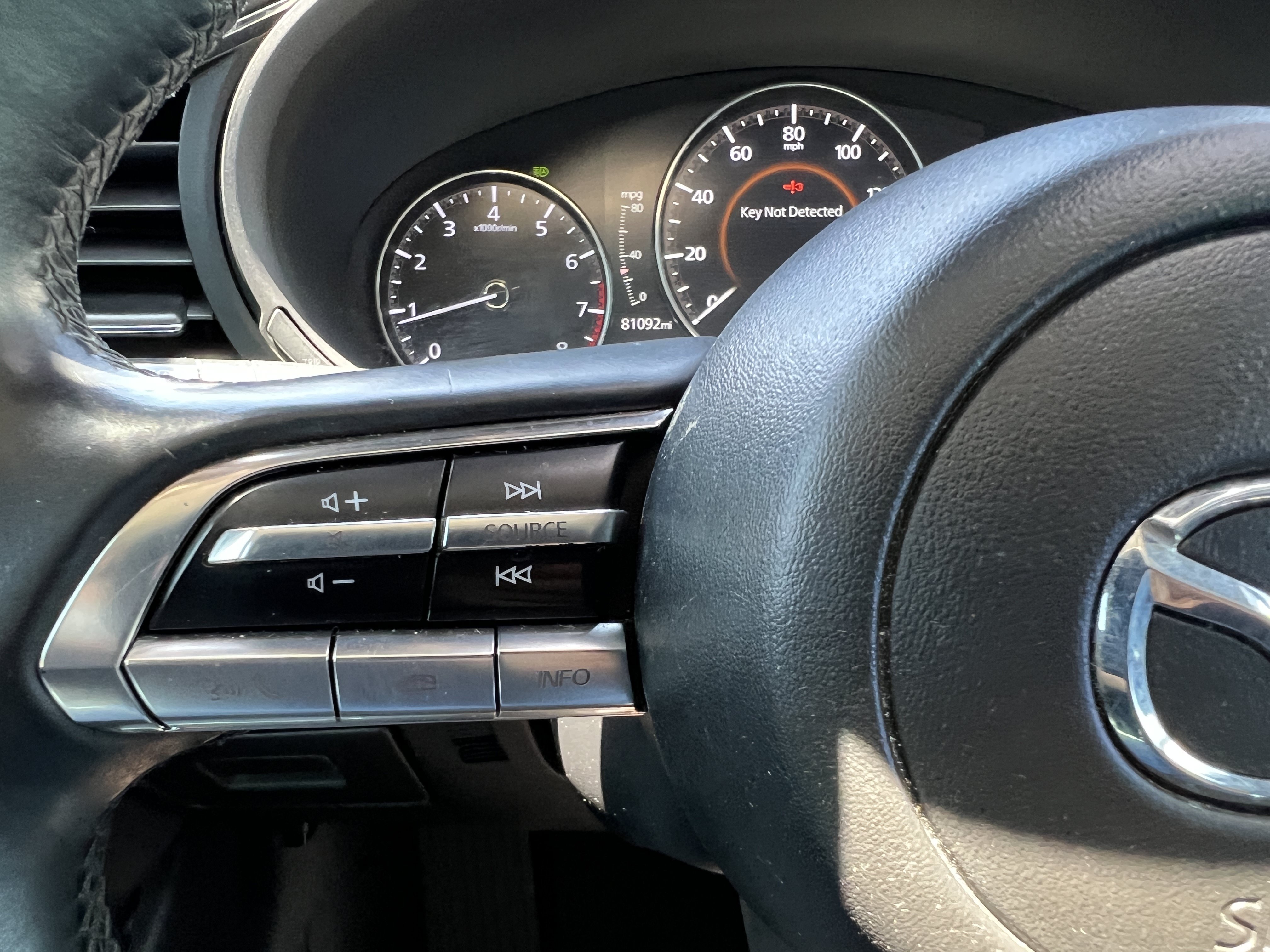 Used 2022 MAZDA MAZDA3 s FWD image 25