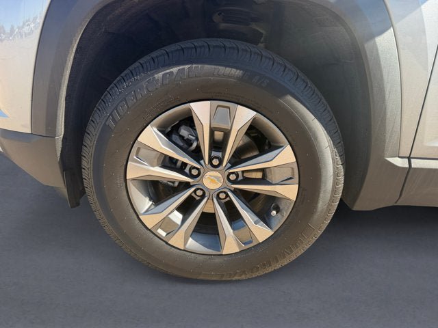 Used 2025 Chevrolet Equinox LT w/ Safety and Technology Package AWD/4WD image 14
