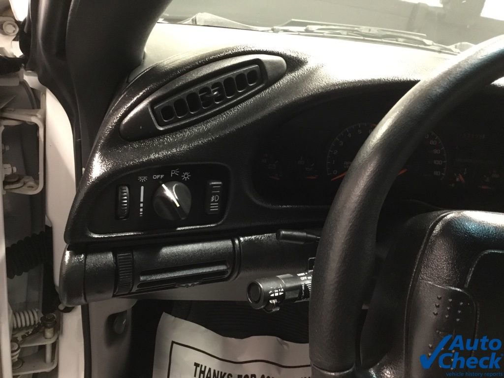 Used 1995 Chevrolet Camaro LT image 31