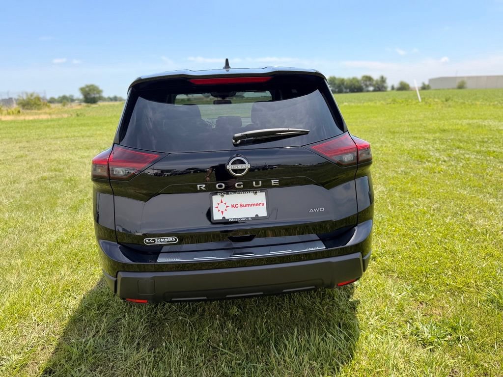 New 2026 Nissan Rogue SV w/ Rock Creek Premium Package AWD/4WD image 6