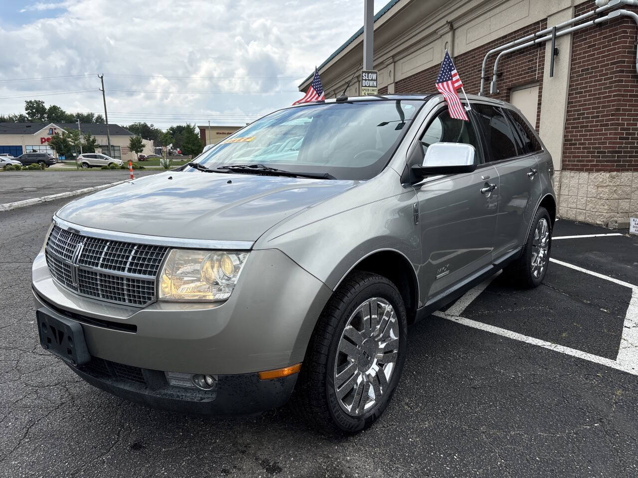 Used 2008 Lincoln MKX AWD image 3