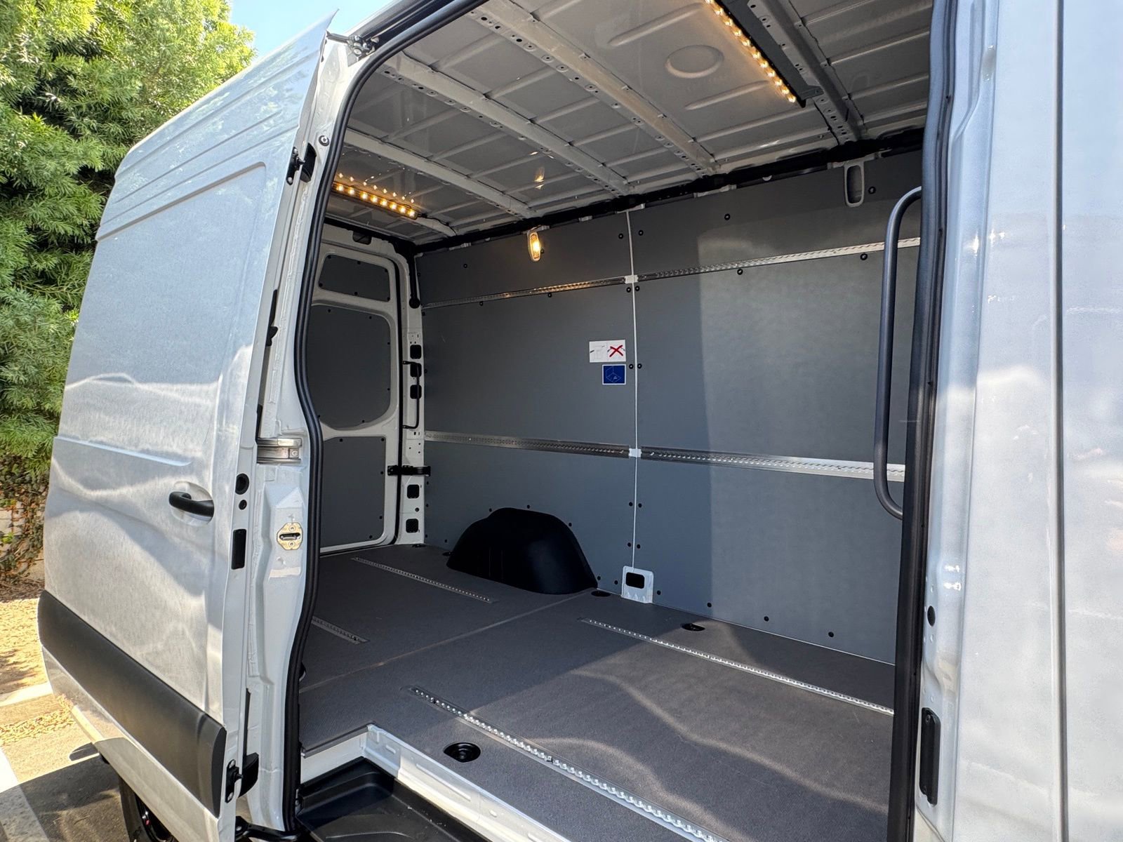 New 2025 Mercedes-Benz Sprinter 3500 image 9