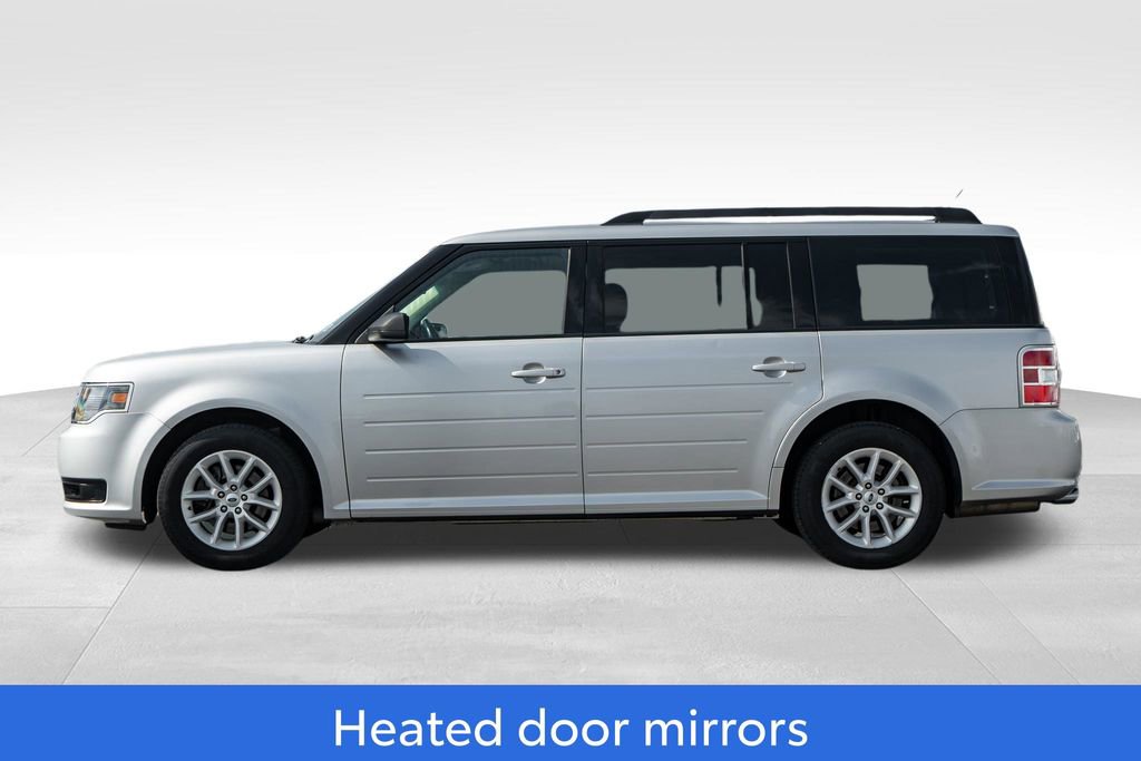 Used 2017 Ford Flex SE image 4