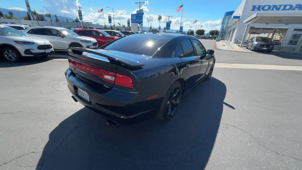 Used 2014 Dodge Charger R/T w/ Blacktop Package RWD image 8