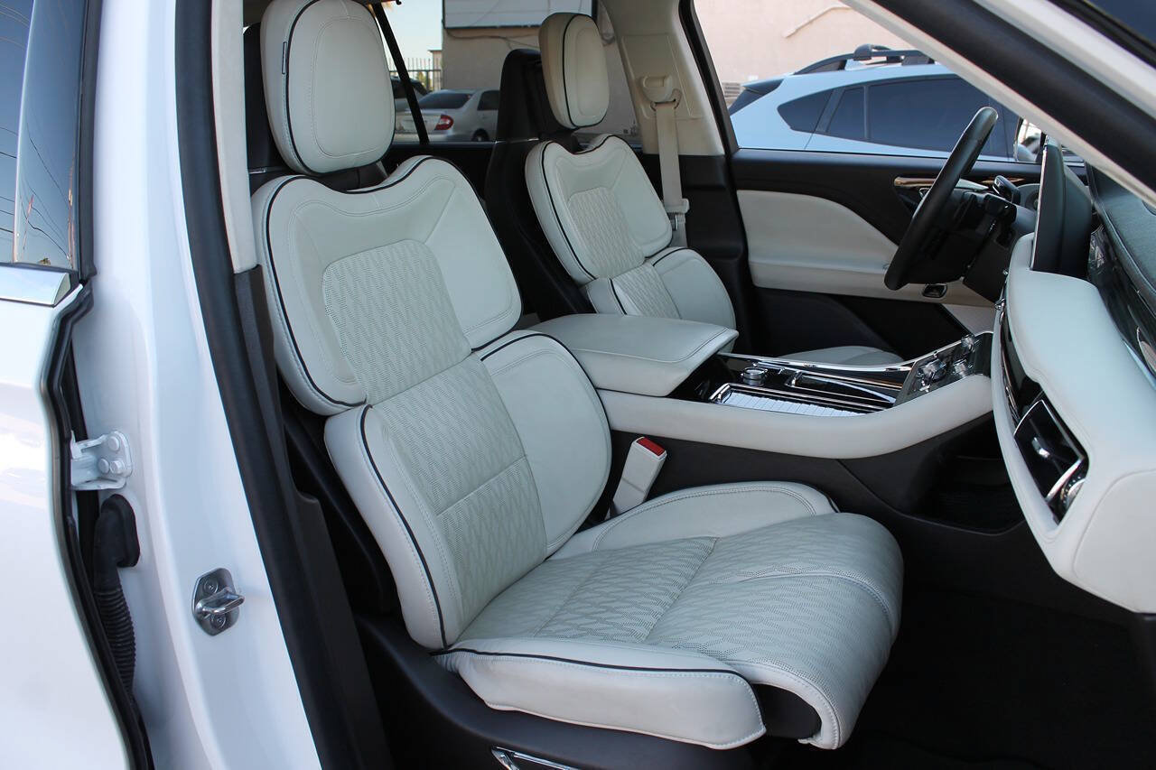 Used 2020 Lincoln Aviator Black Label Grand Touring w/ Class IV Trailer Tow Package AWD/4WD image 59