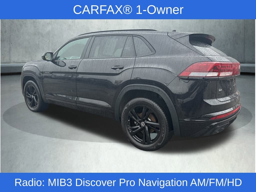 Used 2025 Volkswagen Atlas Cross Sport SEL R-Line image 3