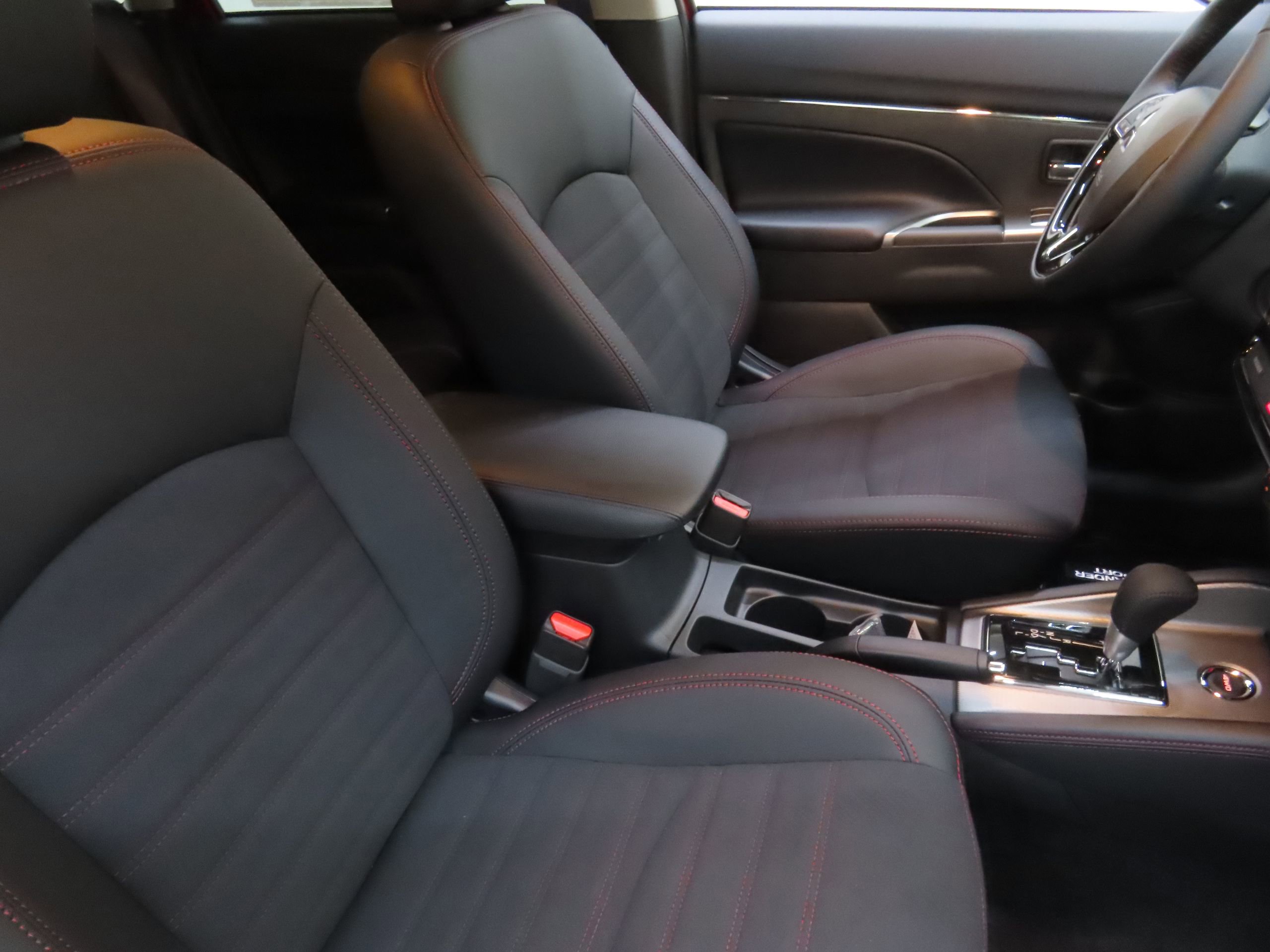 New 2025 Mitsubishi Outlander Sport SE image 24