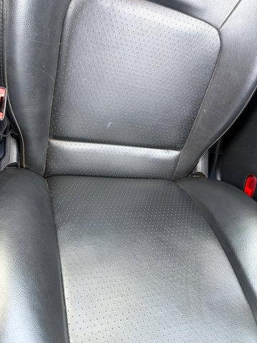 Used 2010 Volkswagen Beetle Coupe FWD image 14