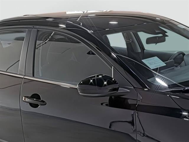 Used 2025 Nissan Sentra SR w/ Midnight Edition FWD image 15