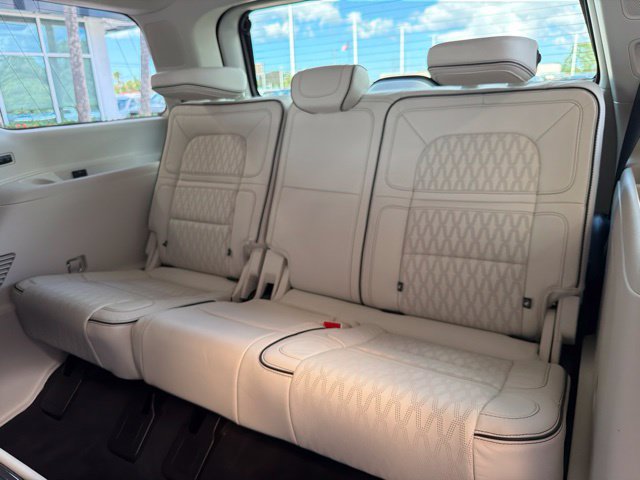 Used 2023 Lincoln Navigator Black Label AWD/4WD image 14