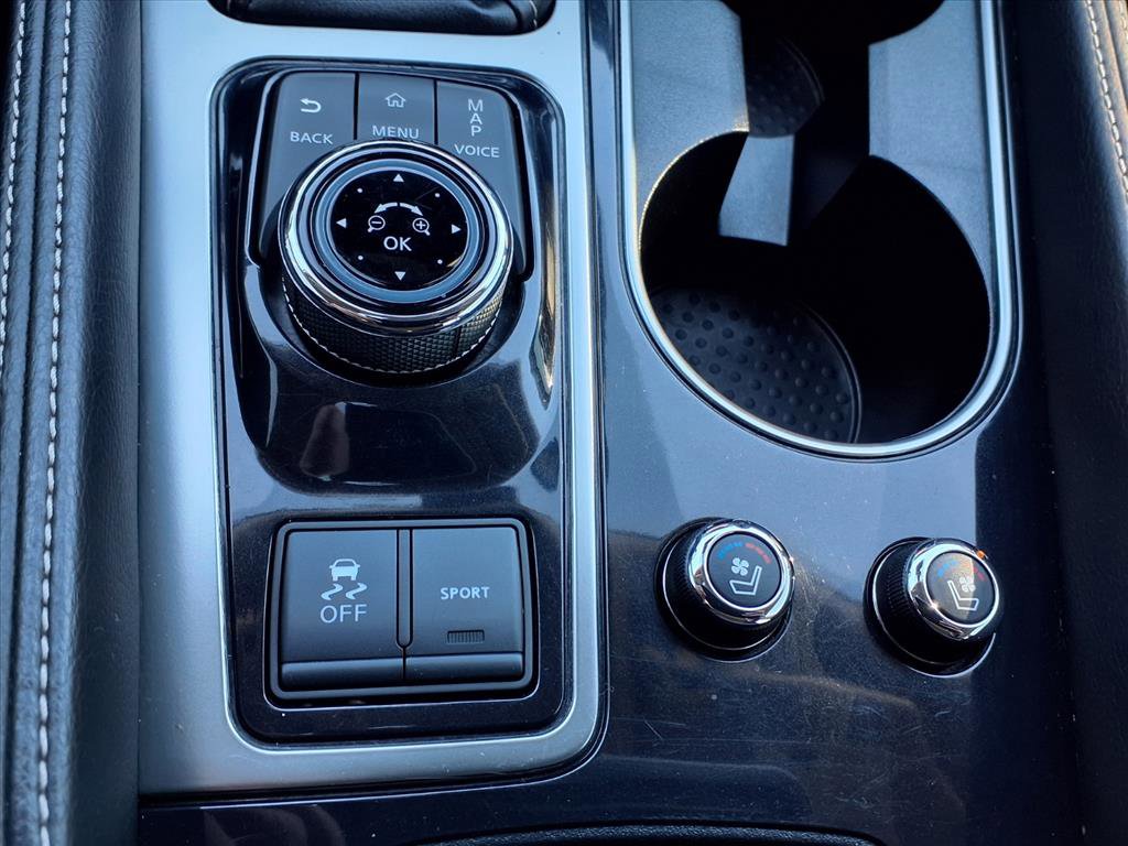 Used 2023 Nissan Maxima Platinum image 10