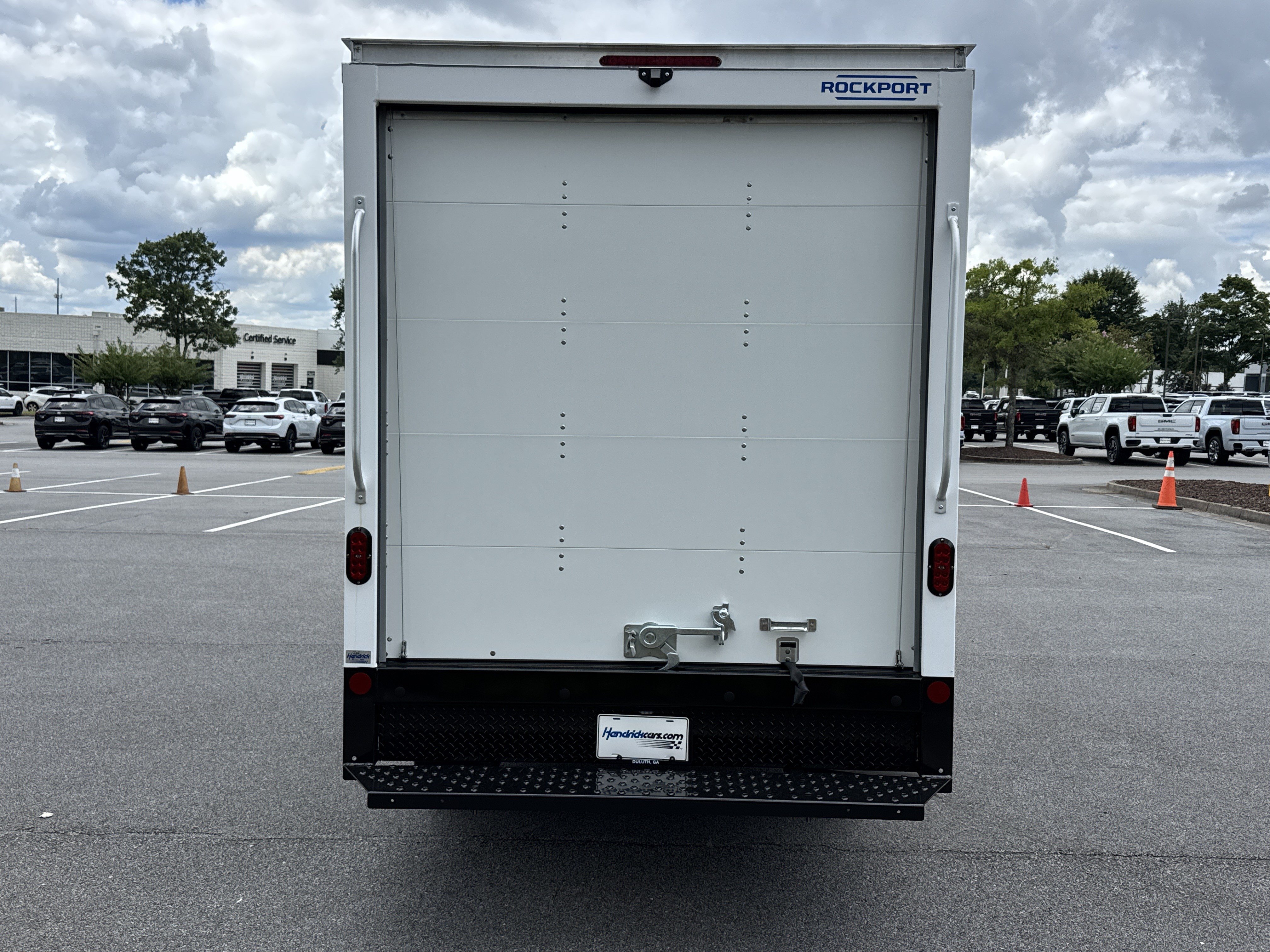 New 2026 GMC Savana 3500 w/ Power Convenience Package RWD image 9