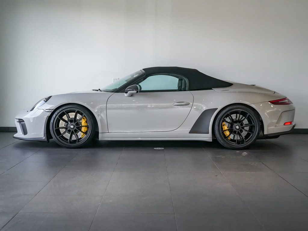 Certified 2019 Porsche 911 Speedster image 2