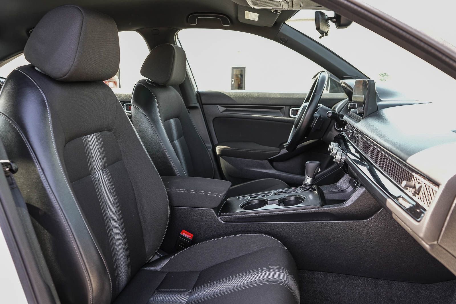 Used 2025 Honda Civic Sport image 20