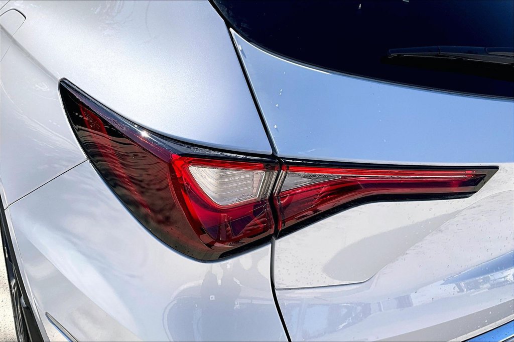 Used 2024 Acura MDX w/ Technology Package FWD image 36
