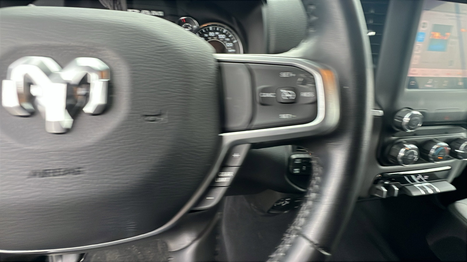 Used 2024 RAM 2500 Big Horn w/ Bed Utility Group image 29