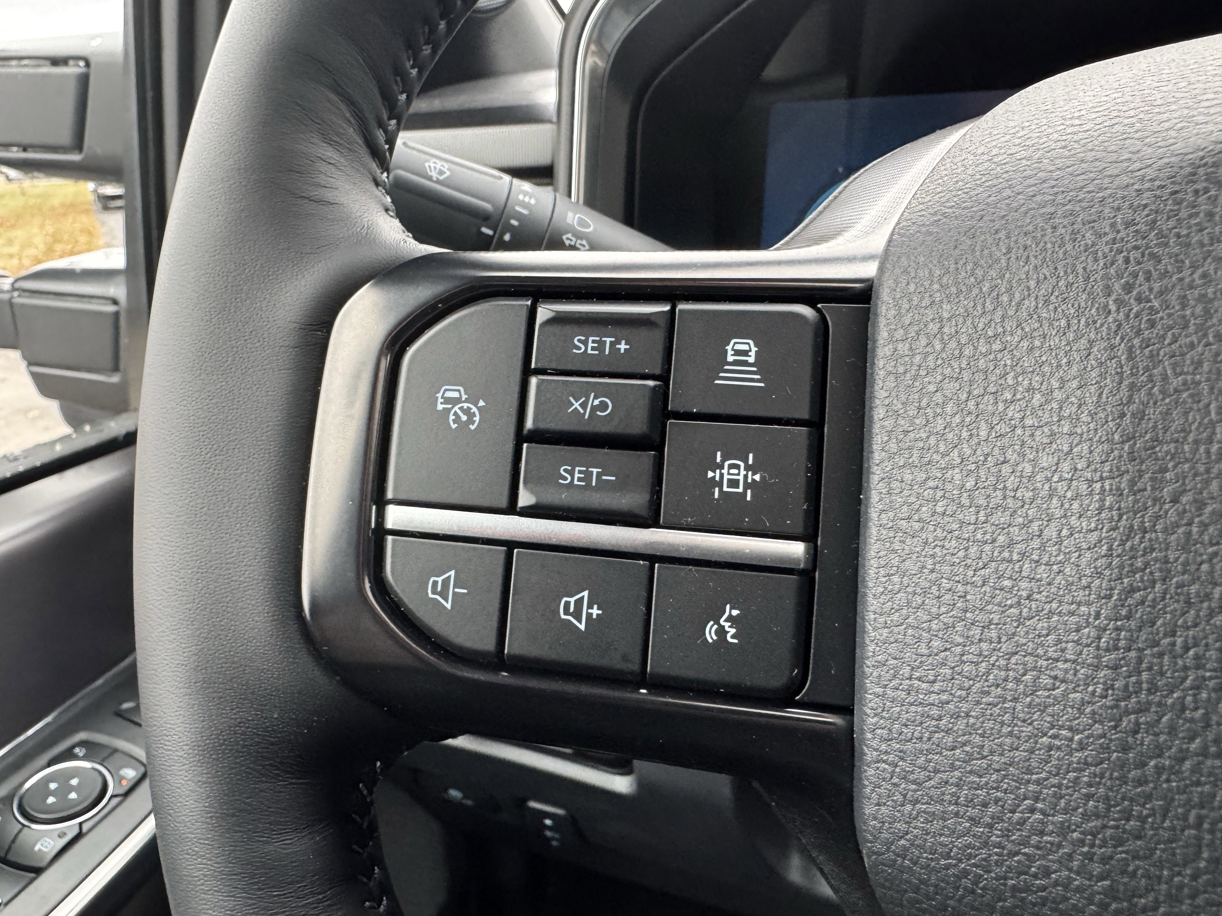 New 2026 Ford F250 Platinum image 16