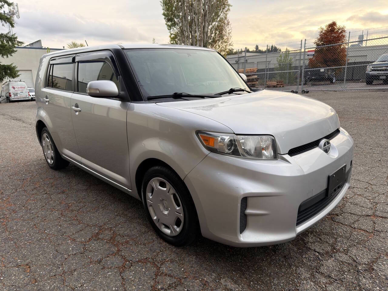 Used 2011 Scion xB image 3