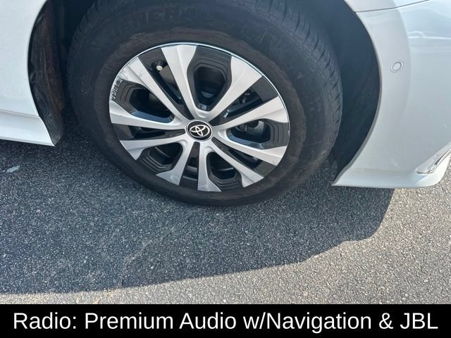 Used 2021 Toyota Prius Prime Limited FWD image 5