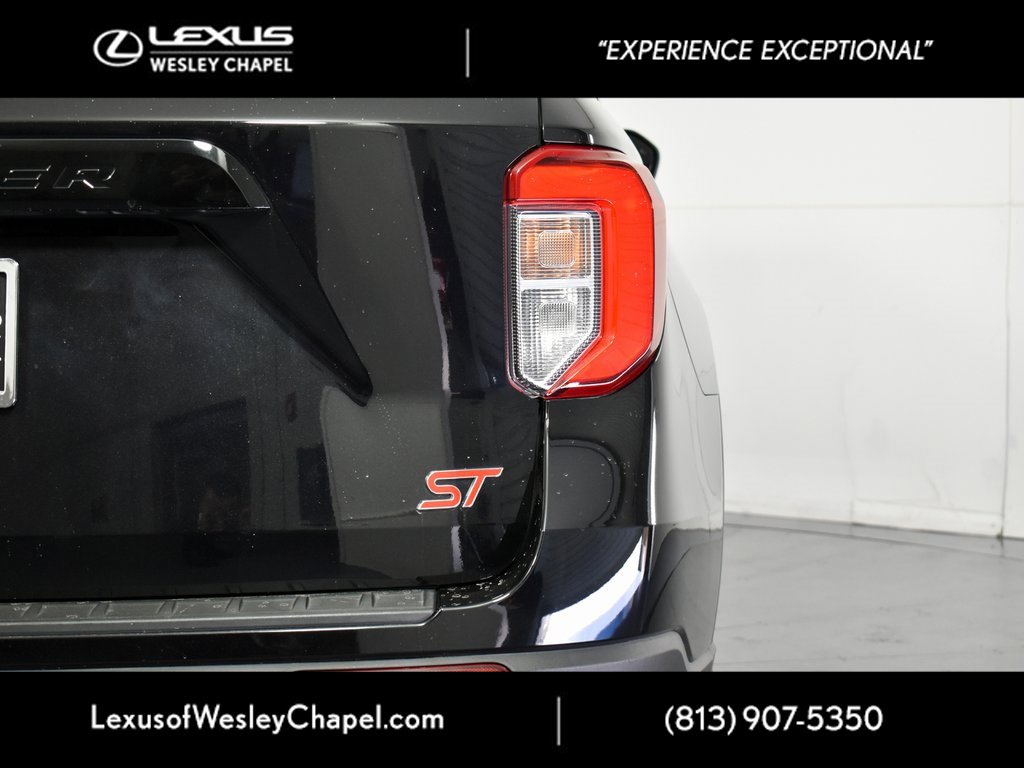 Used 2022 Ford Explorer ST w/ ST Street Pack image 8
