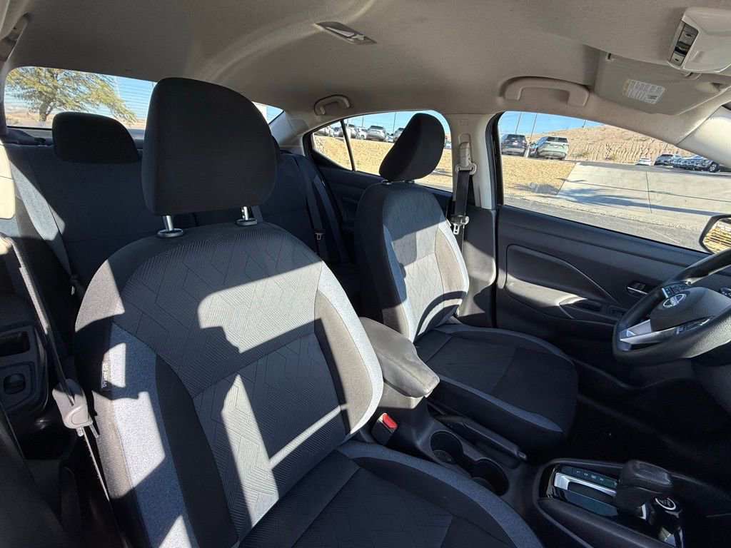 Used 2023 Nissan Versa SV image 13