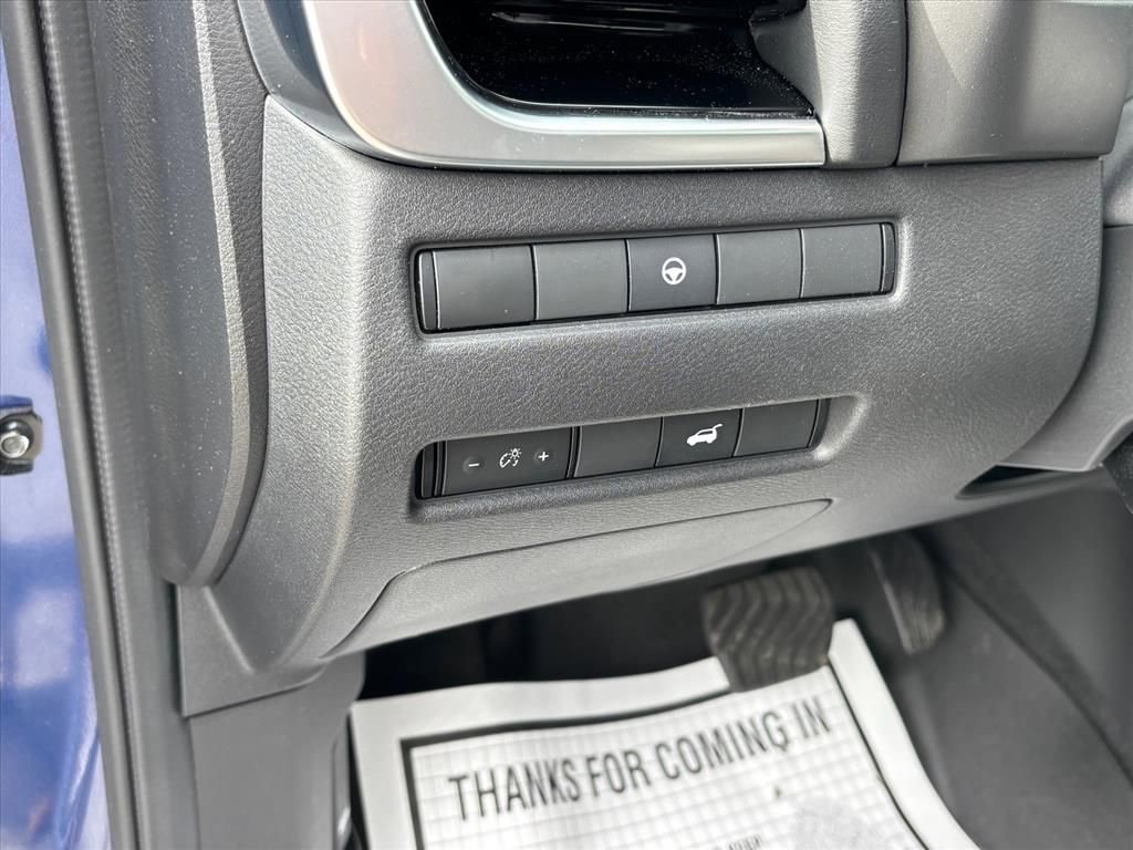 Used 2023 Nissan Rogue SL w/ SL Premium Package image 8