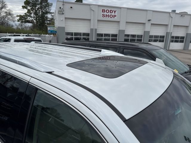 Used 2016 Cadillac Escalade ESV Luxury image 11