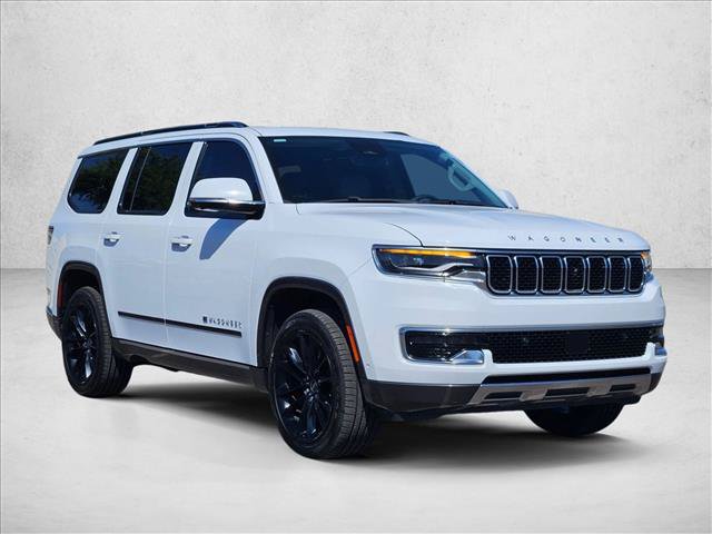 Used 2022 Jeep Wagoneer Series III w/ Premium Group I AWD/4WD video 3