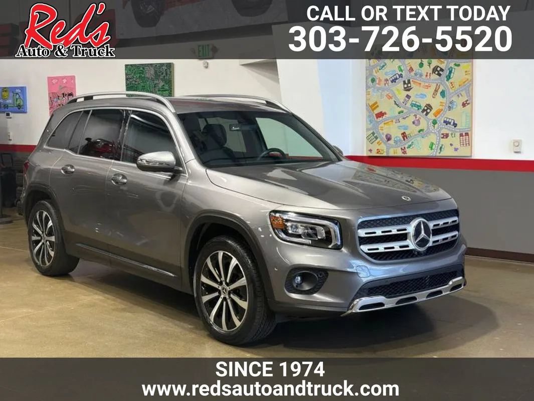 Used 2022 Mercedes-Benz GLB 250 4MATIC image 1