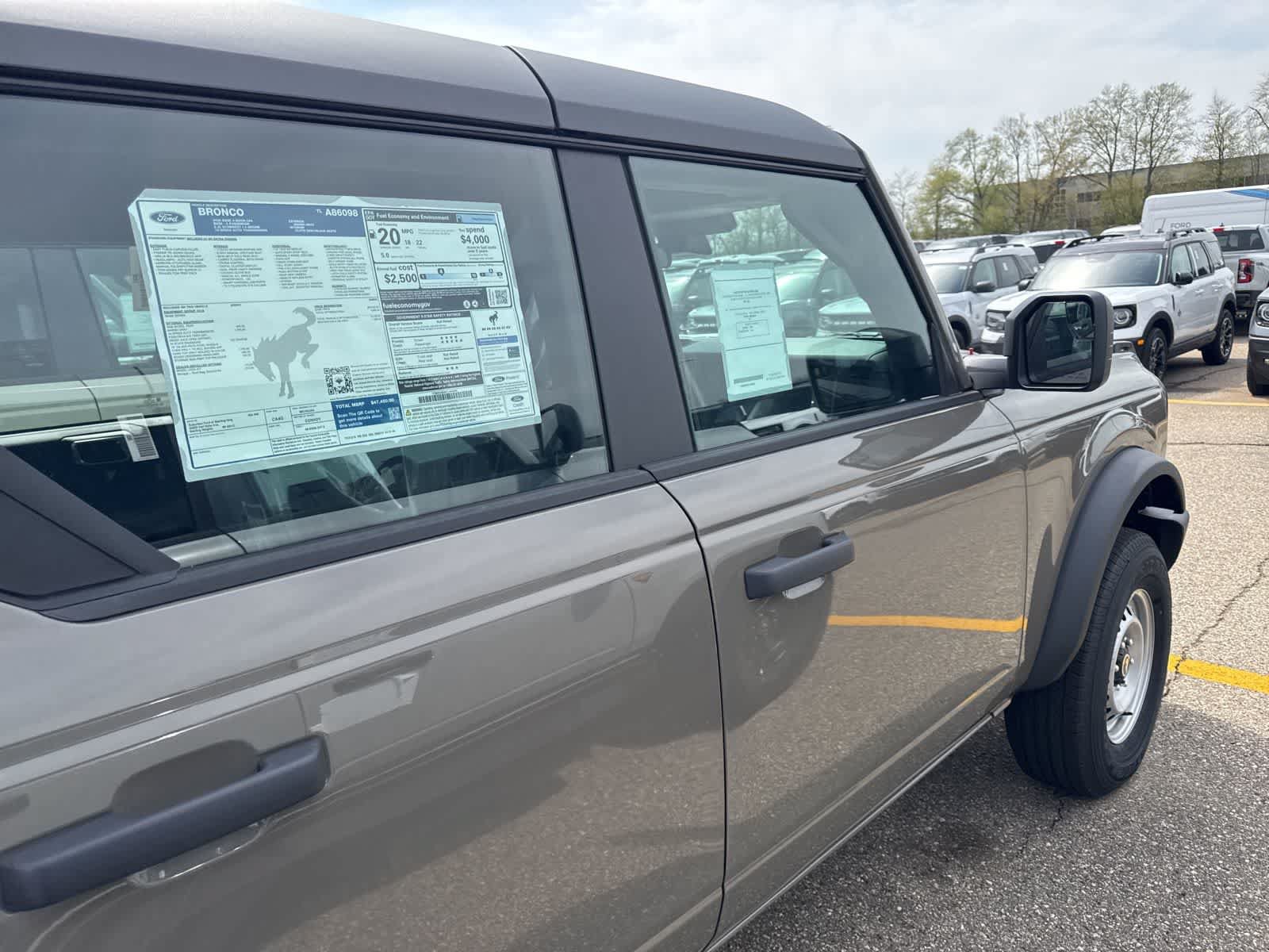 New 2026 Ford Bronco 4-Door AWD/4WD image 7