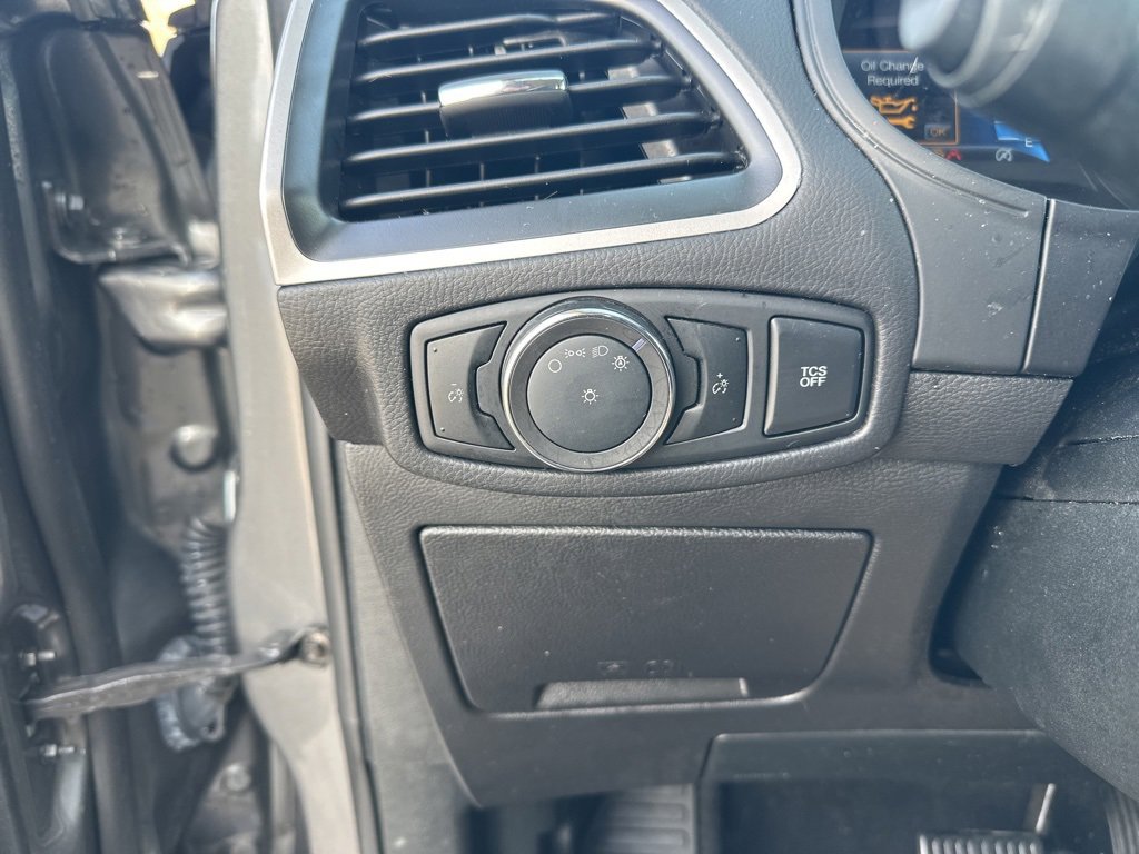 Used 2024 Ford Edge SE image 13