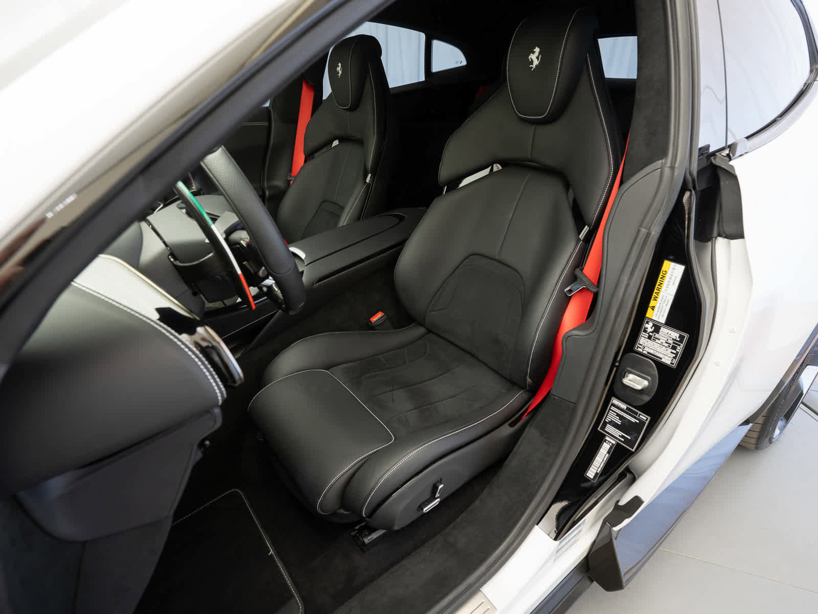 Certified 2025 Ferrari Purosangue image 15