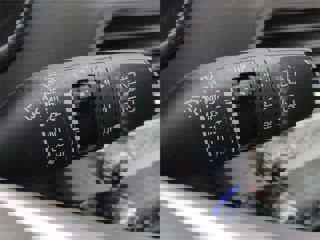 Used 2022 Kia Telluride LX image 28