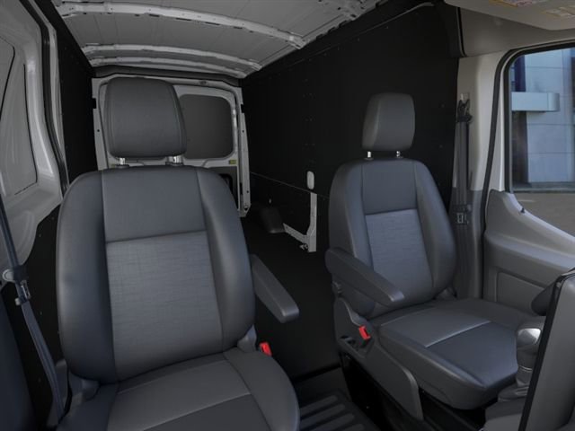 New 2026 Ford Transit 250 148 Medium Roof w/ Load Area Protection Package RWD image 10