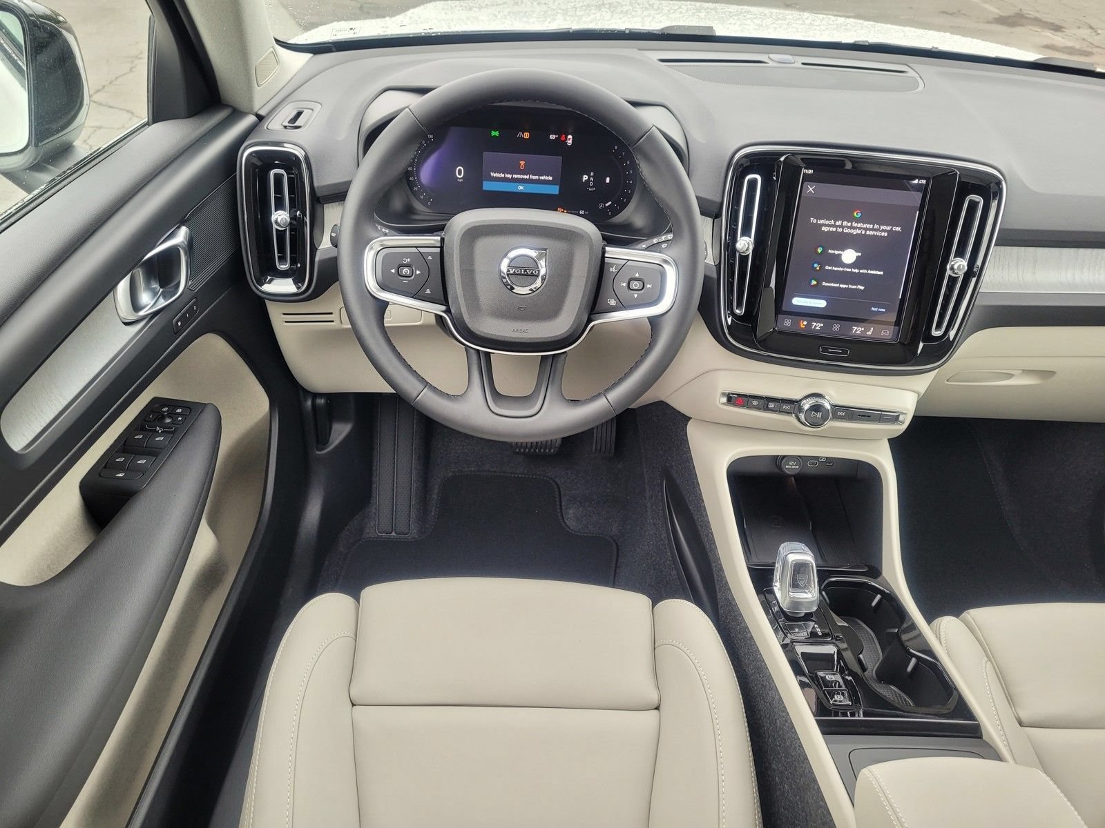 New 2026 Volvo XC40 B5 Plus w/ Protection Package Premier AWD/4WD image 14