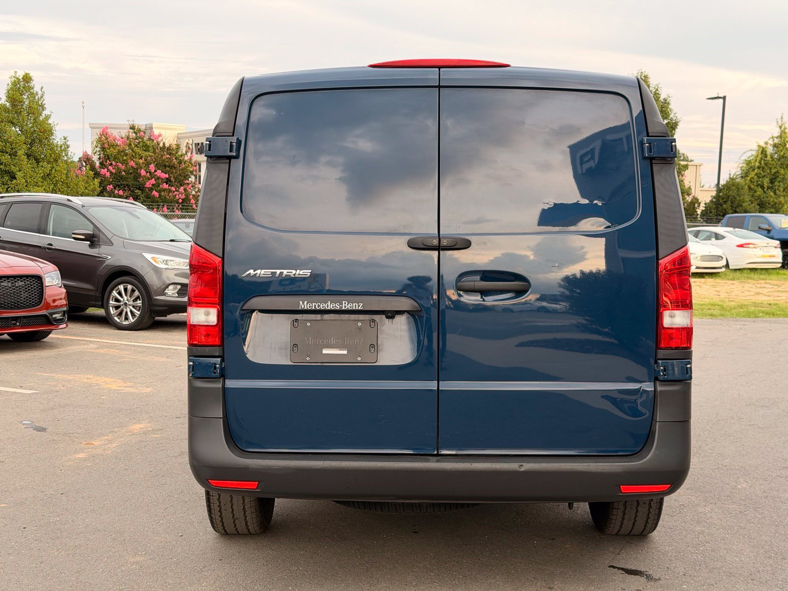 Used 2019 Mercedes-Benz Metris image 9