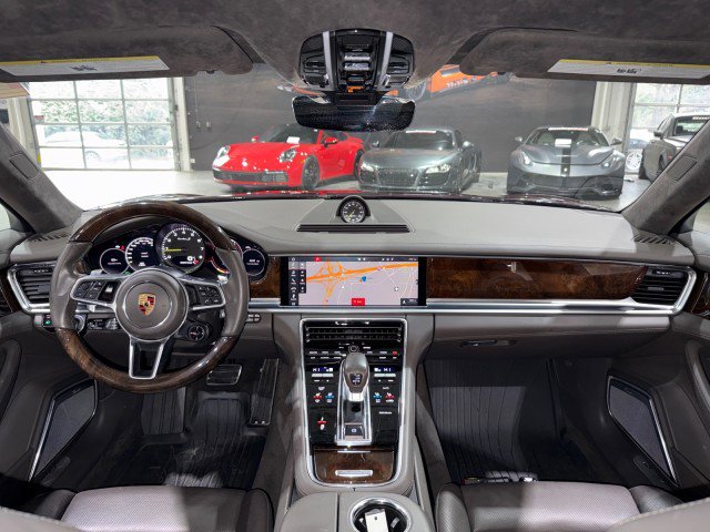 Used 2018 Porsche Panamera Turbo S image 9